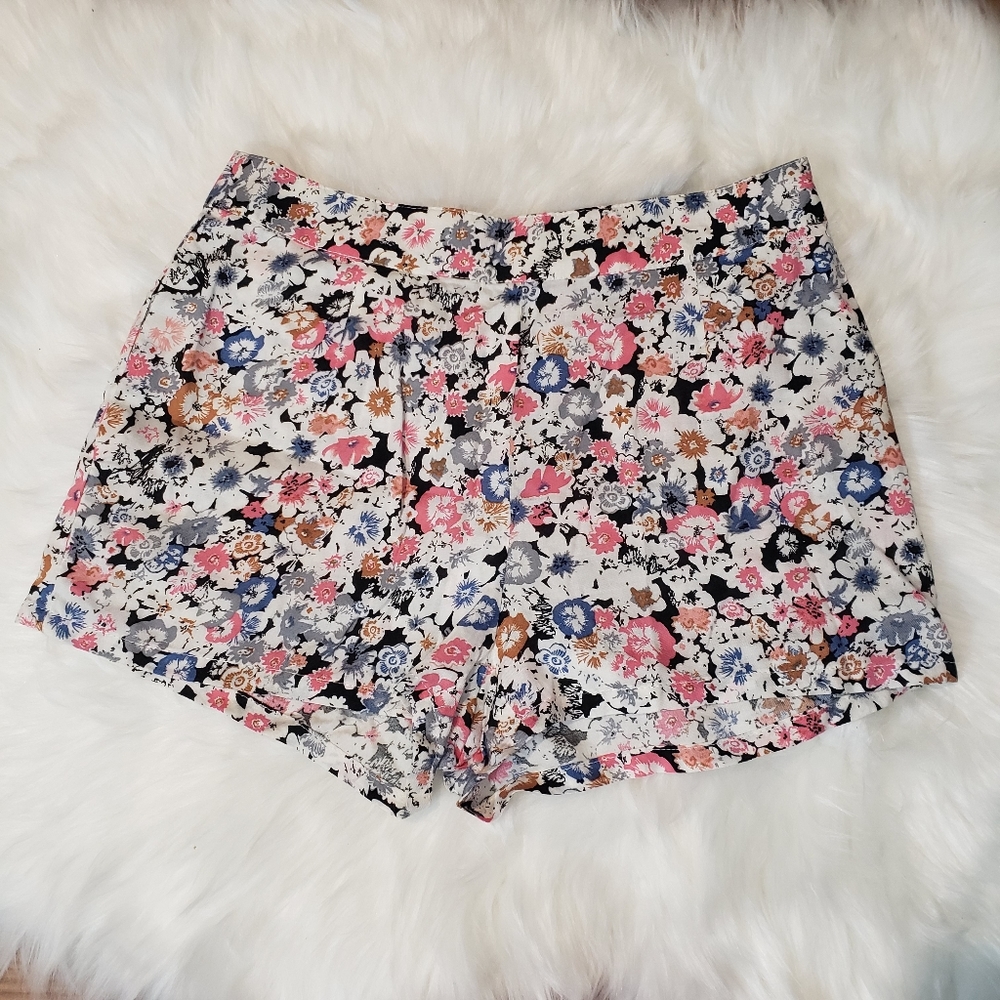 Boutique XXI floral print shorts